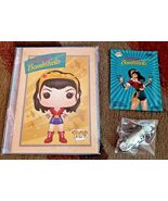 Funko DC COMICS BOMBSHELLS Pin, Notebook and Trading Cards from Target Box - €8,92 EUR