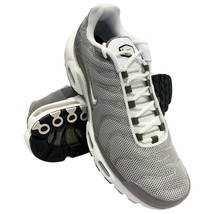 Nwt Nike Air Max Plus Se Msrp $219.99 Men&#39;s White Gray Shoes Sneakers Size 8.5 - £92.44 GBP