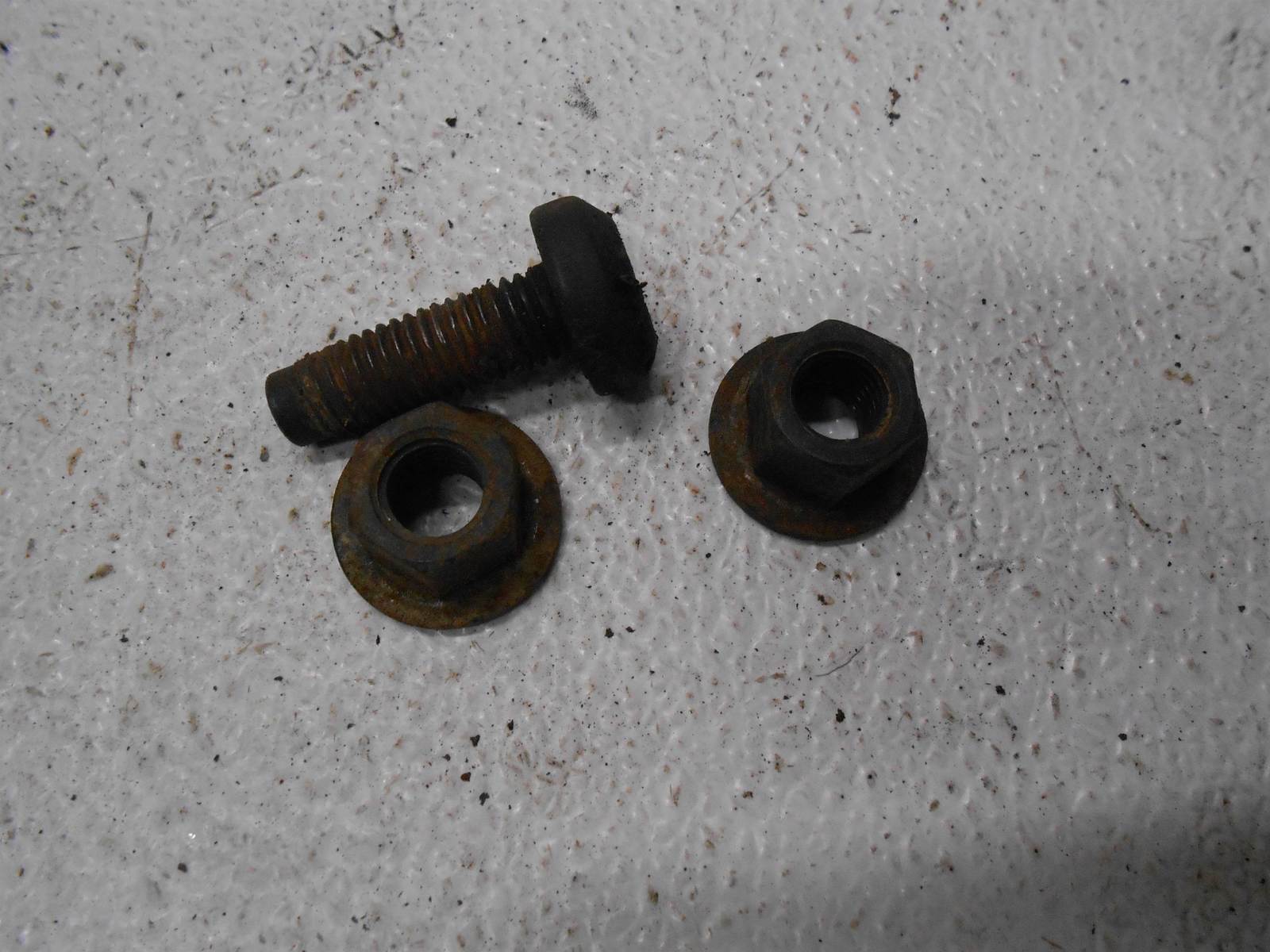 1999 Ford F250 Center Console Jump Seat Bolts And Nuts - $29.99