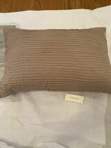 Calvin klein Pintuck Haze Deco Pillow $210 - £58.28 GBP