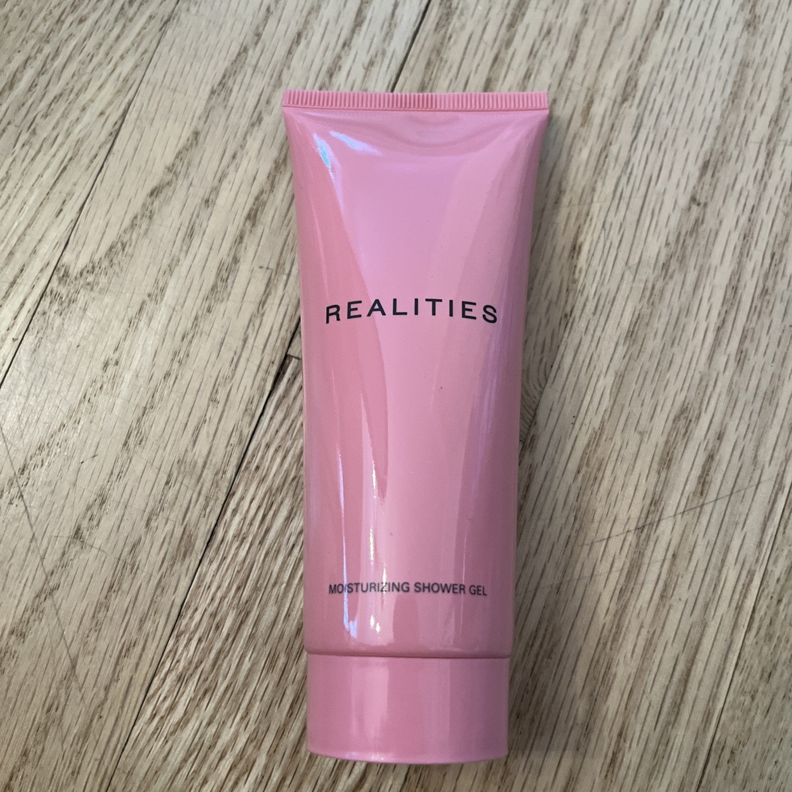 Realities   3.4 oz Shower Gel / Hair &amp; Body Wash - £11.27 GBP
