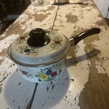 Vintage 70’s White Floral Enamelware Sauce Pan With Lid - $20.76 CAD