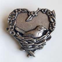 Vintage Birds &amp; Blooms Pewter Bird In Nest Heart Shaped Lapel Pin Brooch... - $125.36 MXN