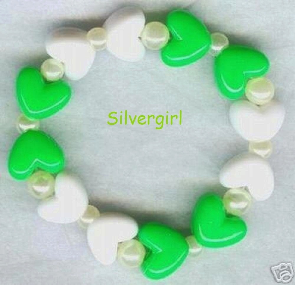 Hearts Delight Boutique Kids Beaded Bracelet Green White - $6.99