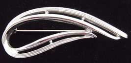 Vtg Sarah Coventry Silver Tone Swirl Tear Drop Abstract Brooch Signed Pin - £7.75 GBP