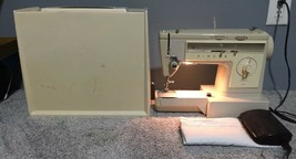 Singer Stylist 533 Zig Zag Sewing Machine With Pedal Bobbin and original... - $1,732.91 MXN