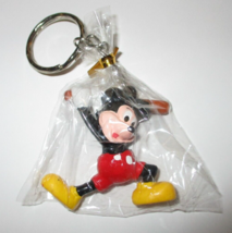 Disney Mickey Mouse Playing Baseball - Keychain Key Ring - NIP - £4.62 GBP
