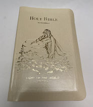 Holy Bible Illustrated Light of the World Edition 1971 Softcover - £15.20 GBP