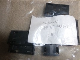 Lot of 6 MTH O Scale Plastic 3V Battery Brackets 2 1/4&quot; Wide NOS - £14.12 GBP