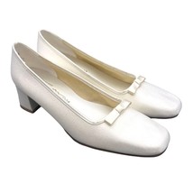 Coloriffics White Satin Bow Bridal Dyeable White Luxe Pump Heels Shoes Size 8.5 - £22.94 GBP