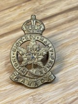 Vintage WWII WW2 Canadian Royal Montreal Regiment Hat Cap Badge Military KG JD - £6.31 GBP