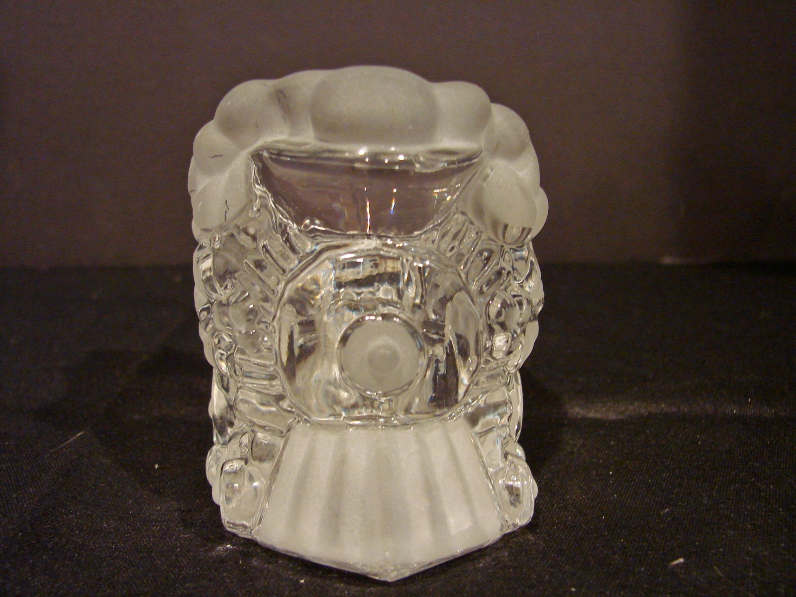 Gorham Holiday Traditions Crystal Santa Train Votive Holder - $15.99