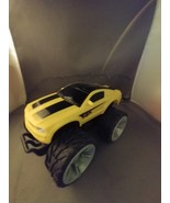 Yellow and Black TYCO RC Ford Mustang Mattel 27 MHz 2003 - Radio Control... - $169.83 MXN