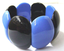 Vintage Lucite Black and Blue Bracelet Oval Stretch Mod Wide Chunky 60s - $24.00