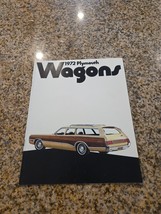 Original 1972 Plymouth Station Wagon Sales Brochure Satellite Fury Suburban - $7.91