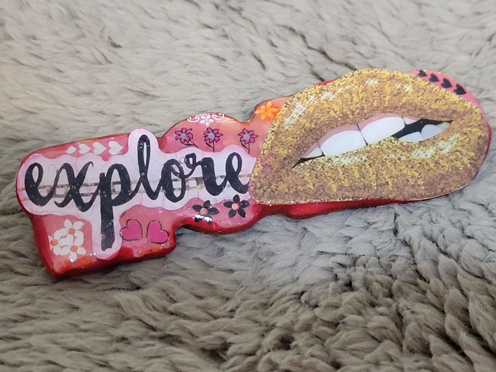 &quot;Kiss The Boys&quot; glam hairclip # 2. C.2024 - $15.00