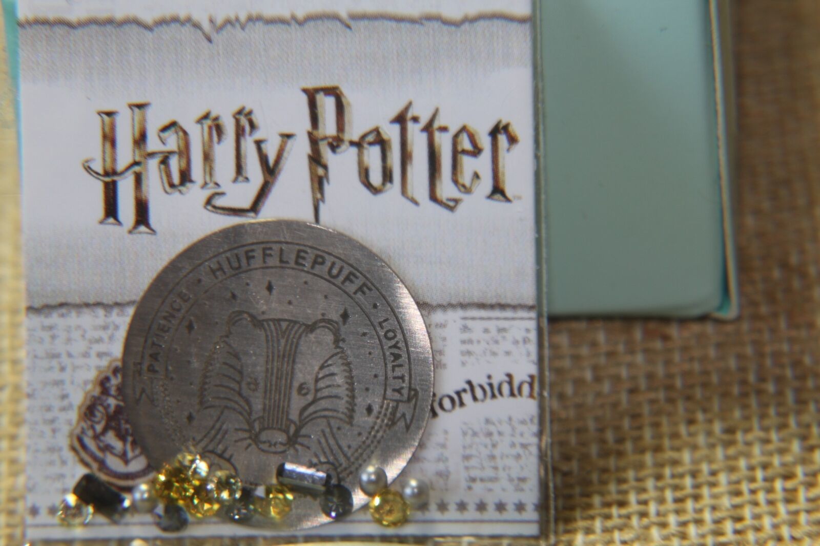Origami Owl Harry Potter Plate & Stardust Set (new) HUFFLEPUFF - $28.19