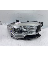 Used Toyota Tacoma Right Front Halogen OEM Headlight Assembly 2016-2023 - $91.22 CAD