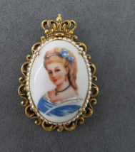 Florenza Cameo Style Pendant Earrings Limoges France Hand Painted Crown ... - £47.80 GBP