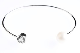 Chapado en Rodio 6mm Europeo Bisel Redondo Zafiro &amp; Perla Blanca Pulsera - $22.49