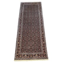 Handmade Vintage Persian Bidjar Rug 2.6&#39; x 6.3&#39; (79cm x 192cm), 1970s - ... - $10,889.62 MXN