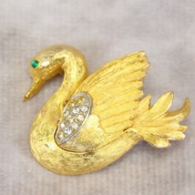 Brooch Gold Tone Swan Bird Green Crystal Rhinestone Eye Pin  Estate Find - $9.79