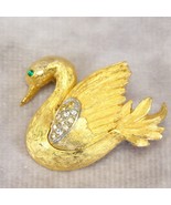 Brooch Gold Tone Swan Bird Green Crystal Rhinestone Eye Pin  Estate Find - $13.58 CAD