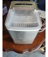 Insignia NS-IMP26SL0 Portable Ice Maker - $54.58 CAD