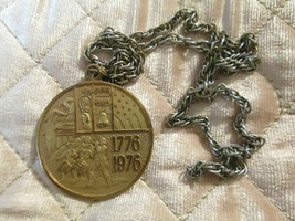 Vtg Gold Bronze Tone BICENTENNIAL Medal  Pendant On Chain 1776 1976 Heavy  - $13.00