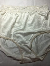 sz Large Vintage HANES HER WAY Nylon Lace Trim Women&#39;s XDress Panties 32&quot; 34&quot; - £11.35 GBP