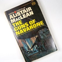 The Guns of Navarone Alistair MacLean 1976 Fawcett Gold Medal M2149 Paperback - £7.75 GBP