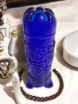 Vintage Cobalt Blue Glass Grape and Cable Footed 7&quot; Hatpin Holder Vase - $14.84