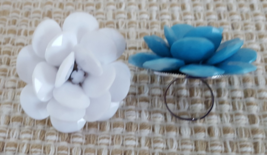 Rings Large Plastic Flower Adjustable, Lot of 2: 1 Blue Flower, 1 White ... - £11.82 GBP