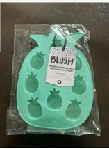 NEW Blush Silicone Pineapple Shaped Ice Mold Tray FabFitFun Summer Box - £1.57 GBP