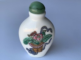 Vintage famille rose peony design hand painted snuff bottle - £32.09 GBP