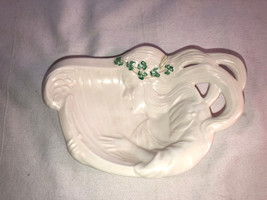 Belleek Woman With Wreath Trinket Tray Mint - £19.60 GBP