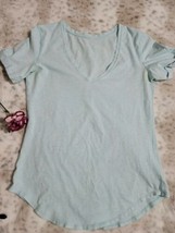 Lululemon Women&#39;s Light Ciel Blue Athletic T-Shirt Small S - $26.72