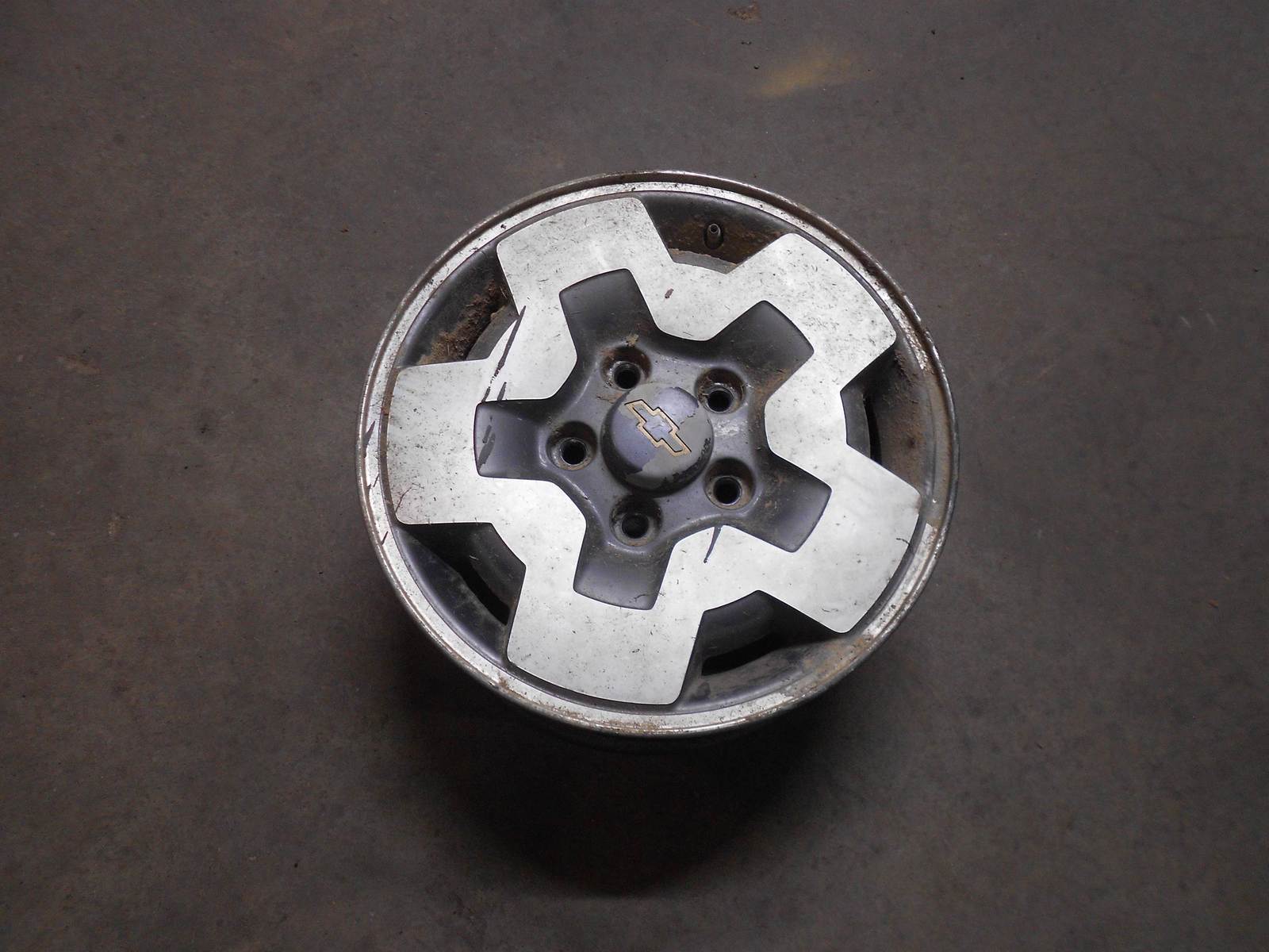 Wheel 15x7 Aluminum Chev Opt PA3 Fits 99-05 BLAZER S10/JIMMY S15 - $95.99