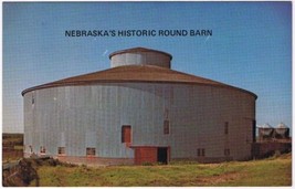 Postcard Historic Round Barn Near Red Cloud Nebraska - £2.85 GBP