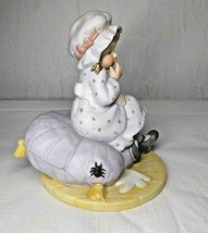 Little Miss Muffet Figurine &quot;The Good Co.&quot; Adorable Collectible! NIB Never Displ - £8.81 GBP