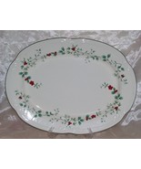 Pfaltzgraff WINTERBERRY Large Oval Serving Platter 14&quot; x 11&quot; - Holly -Ne... - $14.95