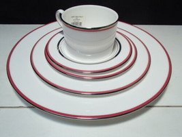 Kate Spade LIBRARY LANE Coral Band 5 Piece Place Setting by Lenox New - £55.05 GBP