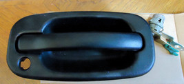 Fits 2000-2007 Chevy/GMC Trucks   Outside Door Handle    Right Side - $19.31