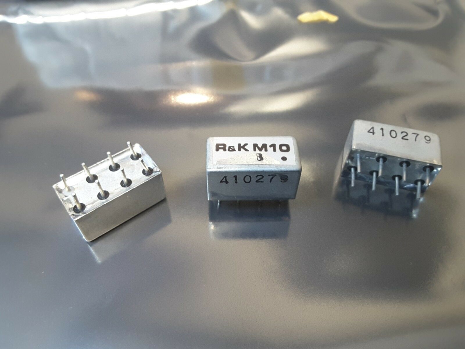 (3) R&amp;K Double Balanced Mixer ( M10 ) 410279 8 PIN MICROWAVE NEW RARE SA... - $14.61