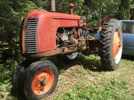 Coop E3 tractor ( similiar to Cockshutt30) new tires, live hydraulics et... - $1,850.00