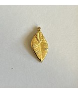 Vtg Hawaiian Maile Leaf Gold Dipped Pendant Charm - $27.15 CAD