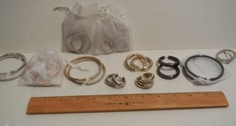 Fashion Jewelry Lot of 22 pieces in zippered carrier - £11.49 GBP