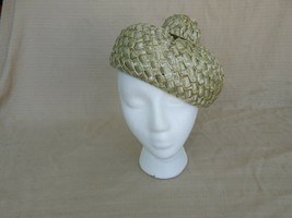 Vintage Lucila Mendez spring green cellophane Straw modified pillbox hat - £31.27 GBP