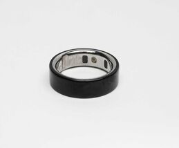 Oura Ring 4 Smart Ring Size 13 - Black JZ90-54144-13 image 2