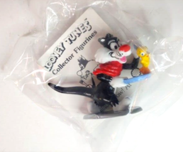 Sylvester and Tweety Looney Tunes Applause Collector Figurine PVC Shell ... - $9.85